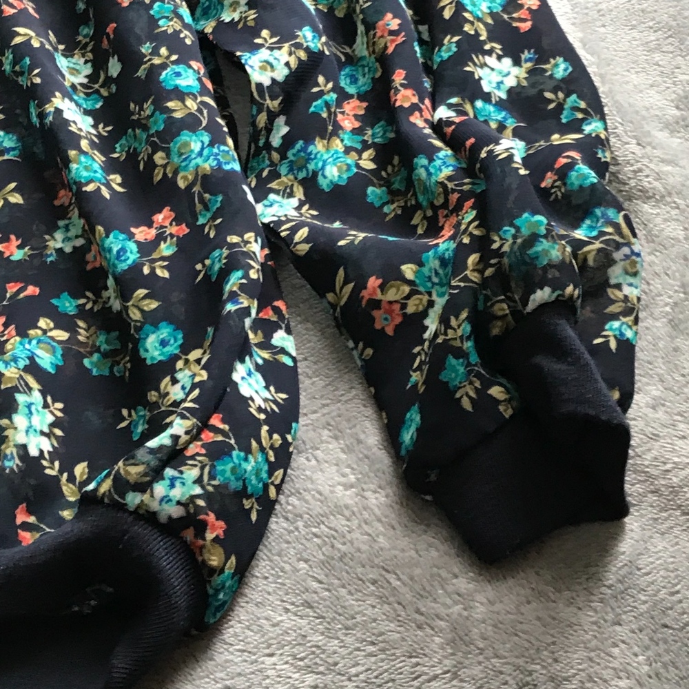 BLOUSE - Picture 4 of 4